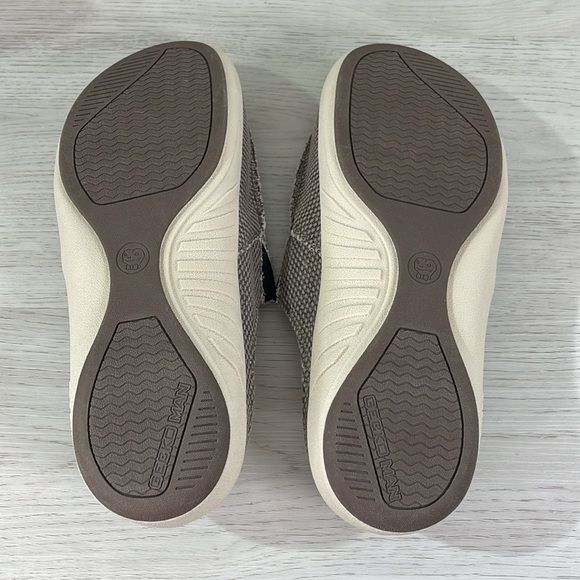 NWOT Gecko Man by Walk Hero Slip On Shoes - Picture 10 of 10